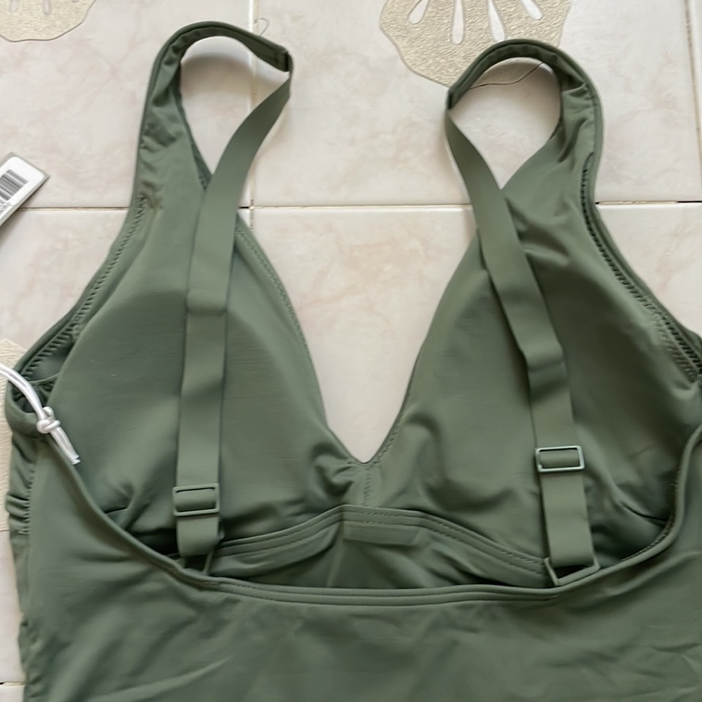 Everlane Green One Piece Swimwear Timeless Design - Picture 3 of 9